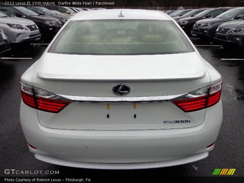Starfire White Pearl / Parchment 2013 Lexus ES 300h Hybrid