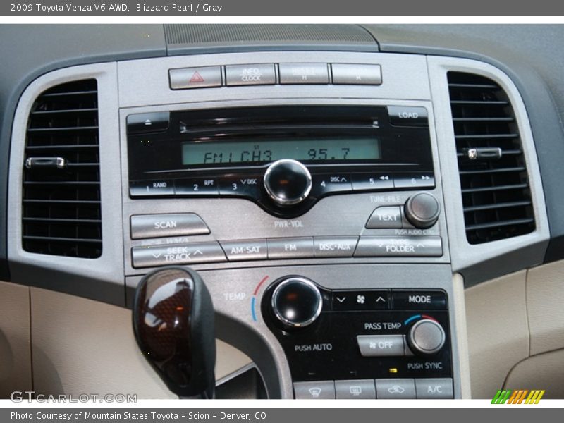 Blizzard Pearl / Gray 2009 Toyota Venza V6 AWD