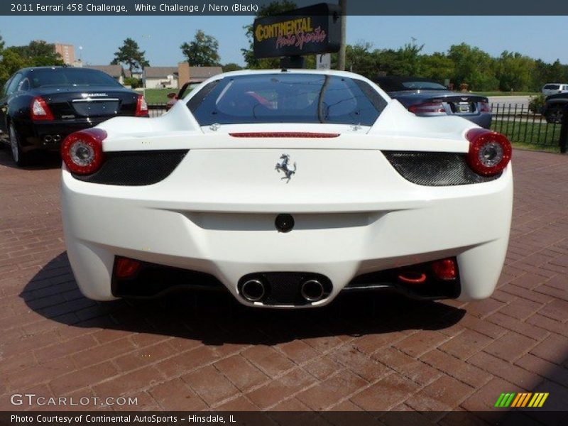 White Challenge / Nero (Black) 2011 Ferrari 458 Challenge