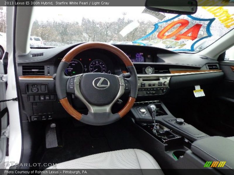Starfire White Pearl / Light Gray 2013 Lexus ES 300h Hybrid