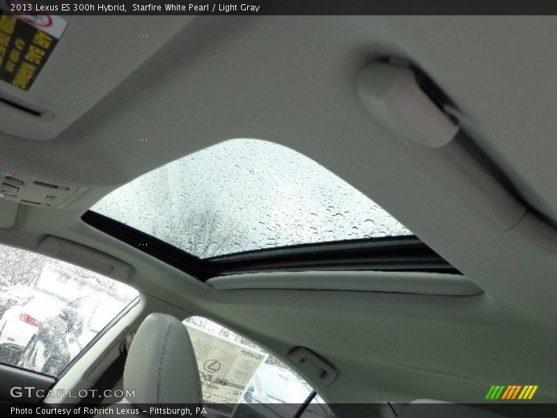 Starfire White Pearl / Light Gray 2013 Lexus ES 300h Hybrid
