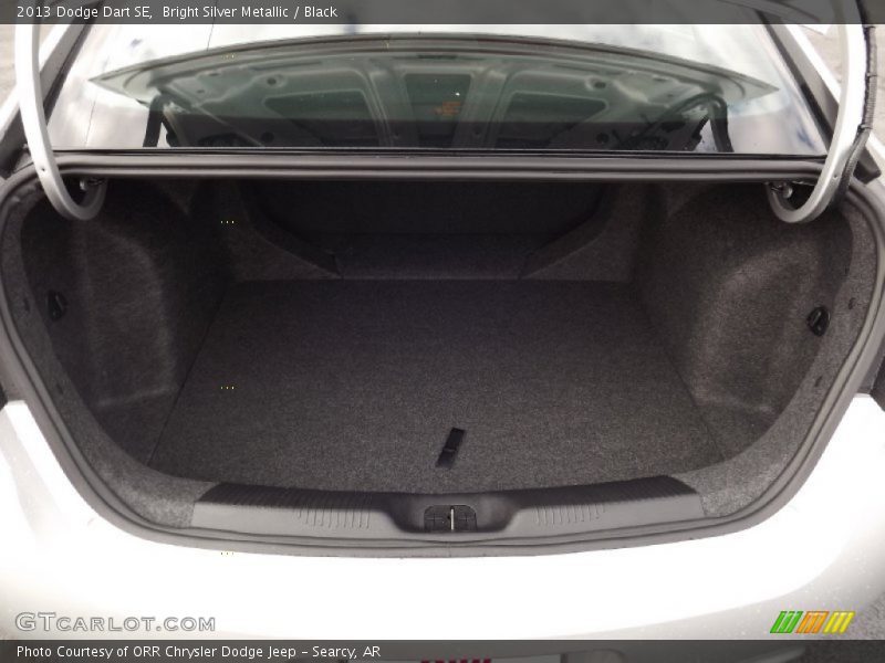 Bright Silver Metallic / Black 2013 Dodge Dart SE