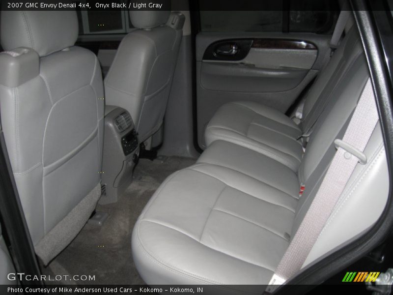 Onyx Black / Light Gray 2007 GMC Envoy Denali 4x4