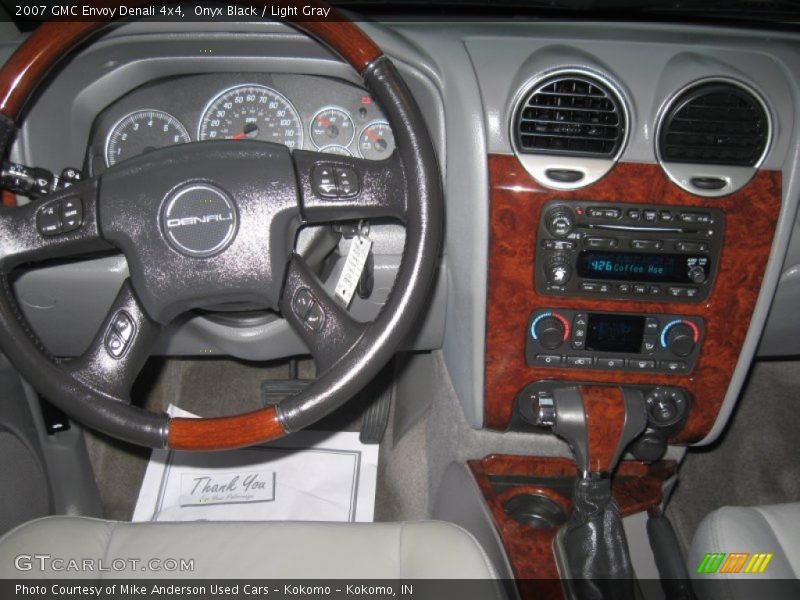 Onyx Black / Light Gray 2007 GMC Envoy Denali 4x4