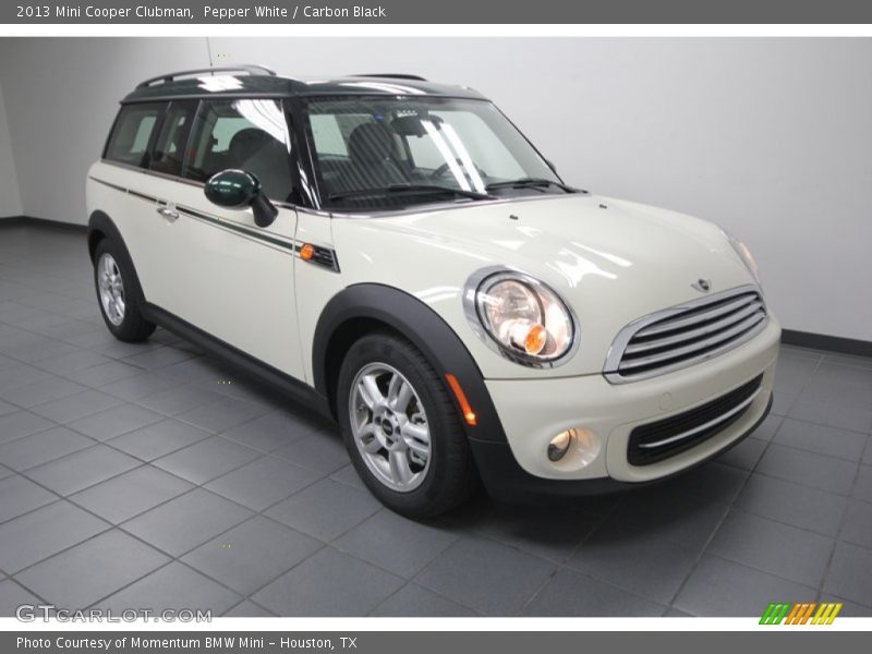 Pepper White / Carbon Black 2013 Mini Cooper Clubman