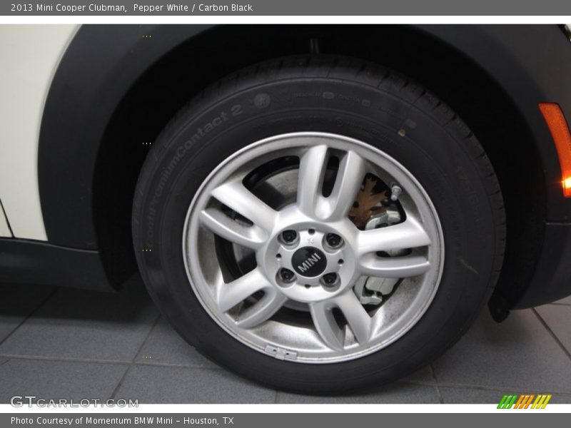 Pepper White / Carbon Black 2013 Mini Cooper Clubman