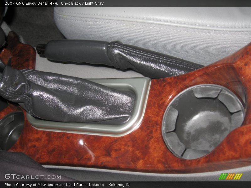 Onyx Black / Light Gray 2007 GMC Envoy Denali 4x4