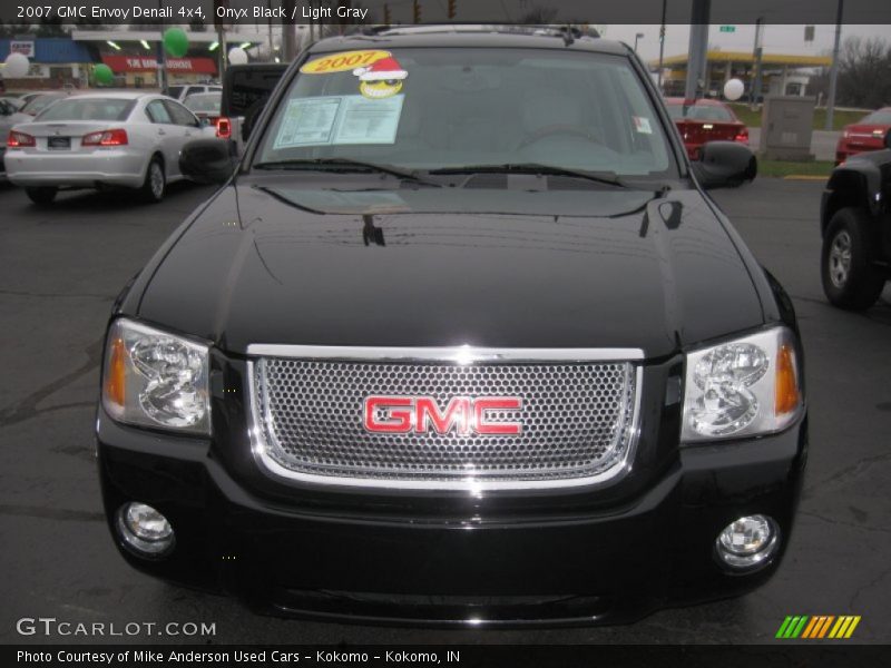 Onyx Black / Light Gray 2007 GMC Envoy Denali 4x4