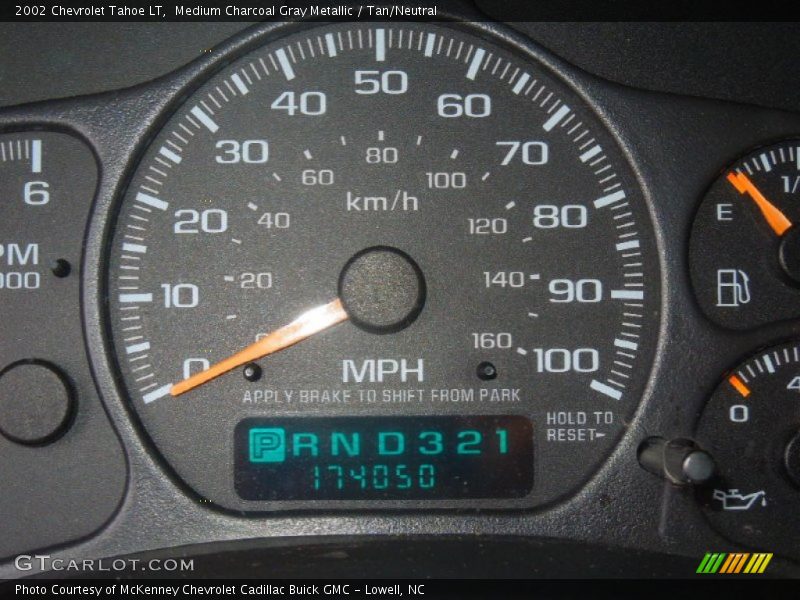 Medium Charcoal Gray Metallic / Tan/Neutral 2002 Chevrolet Tahoe LT