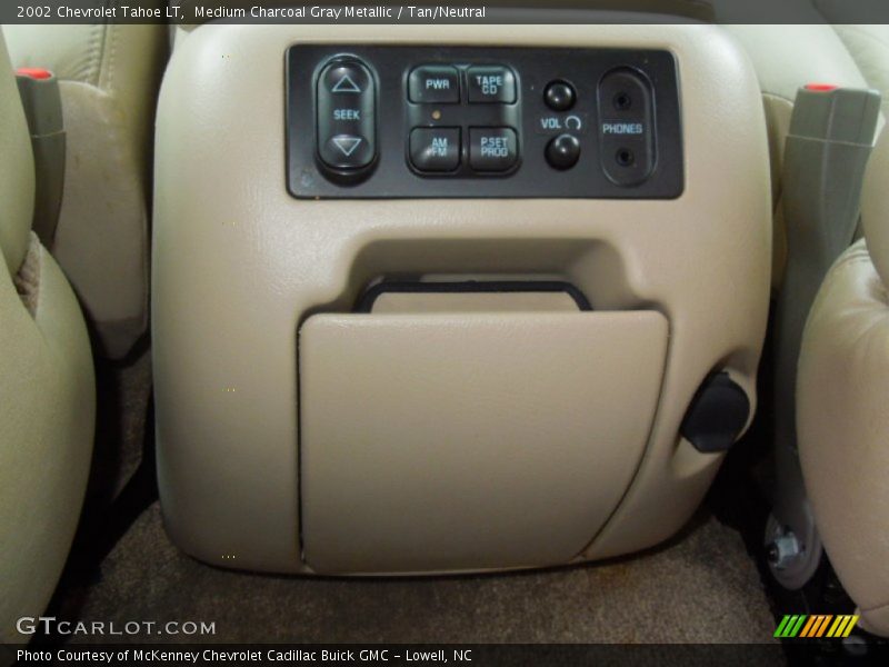 Medium Charcoal Gray Metallic / Tan/Neutral 2002 Chevrolet Tahoe LT