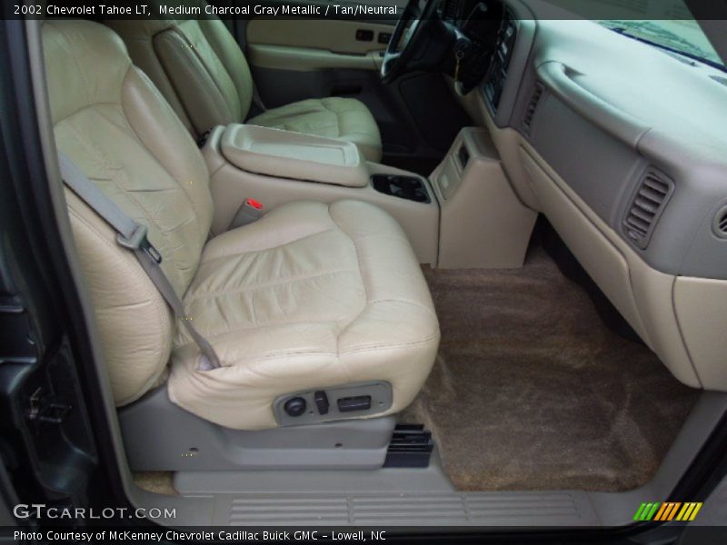 Medium Charcoal Gray Metallic / Tan/Neutral 2002 Chevrolet Tahoe LT