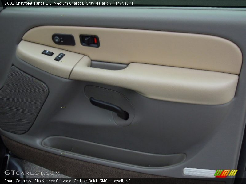 Medium Charcoal Gray Metallic / Tan/Neutral 2002 Chevrolet Tahoe LT