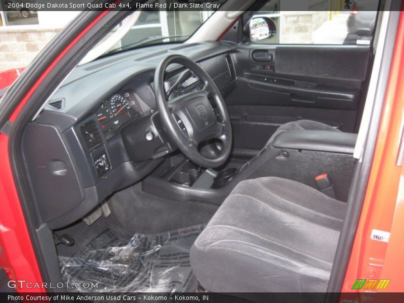 Flame Red / Dark Slate Gray 2004 Dodge Dakota Sport Quad Cab 4x4