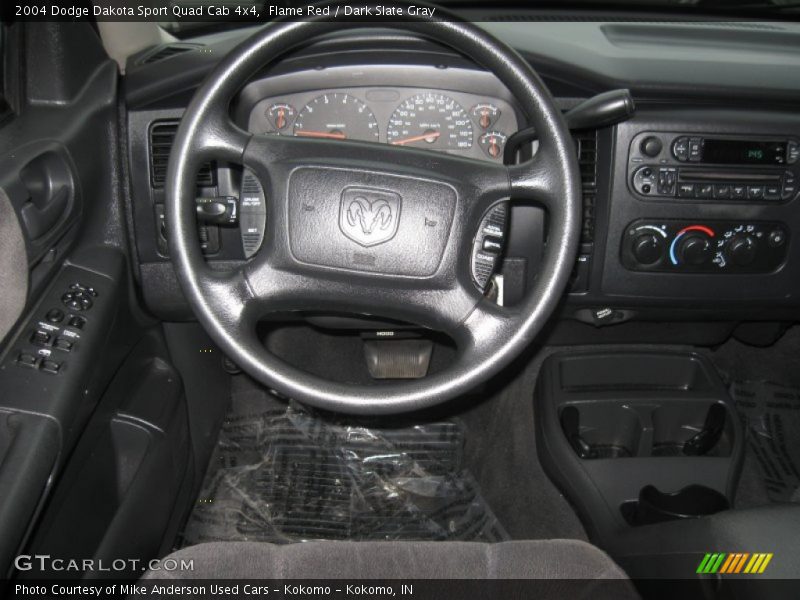 Flame Red / Dark Slate Gray 2004 Dodge Dakota Sport Quad Cab 4x4