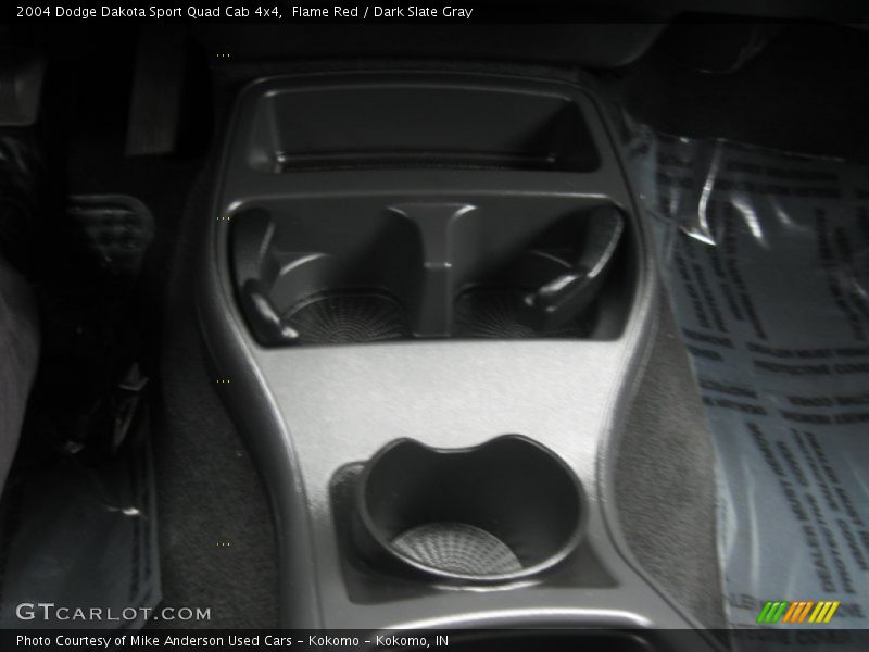 Flame Red / Dark Slate Gray 2004 Dodge Dakota Sport Quad Cab 4x4