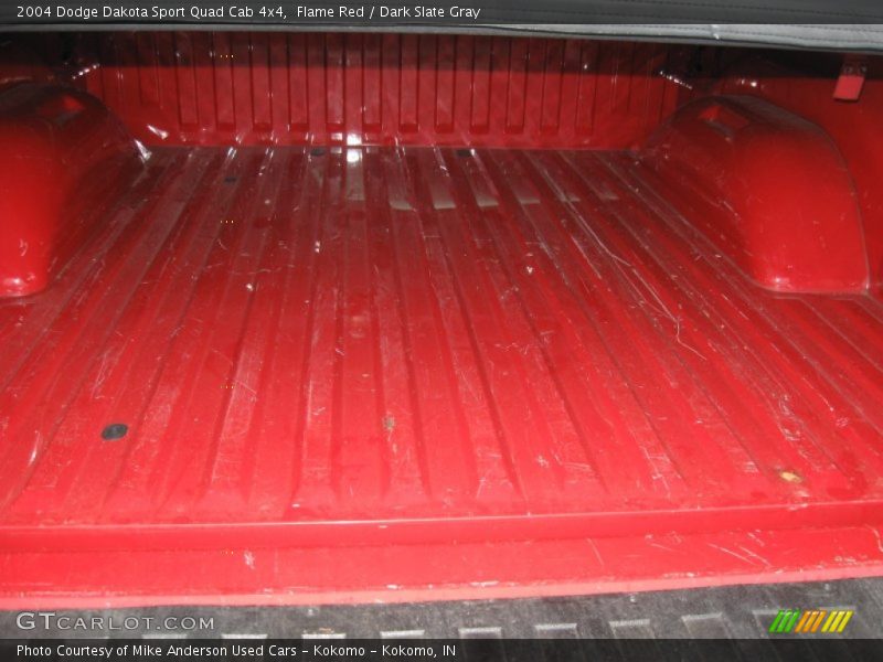 Flame Red / Dark Slate Gray 2004 Dodge Dakota Sport Quad Cab 4x4