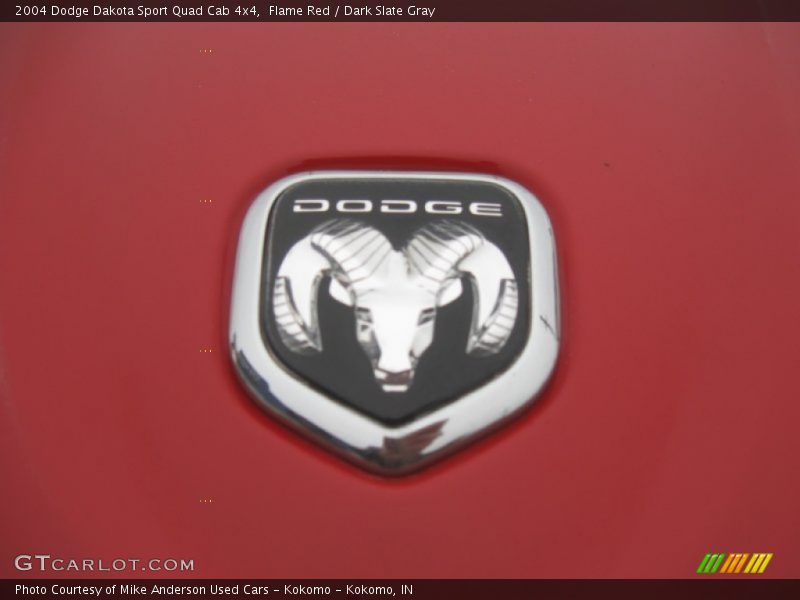 Flame Red / Dark Slate Gray 2004 Dodge Dakota Sport Quad Cab 4x4