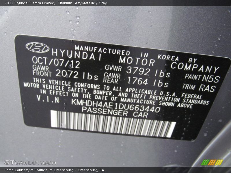 Titanium Gray Metallic / Gray 2013 Hyundai Elantra Limited