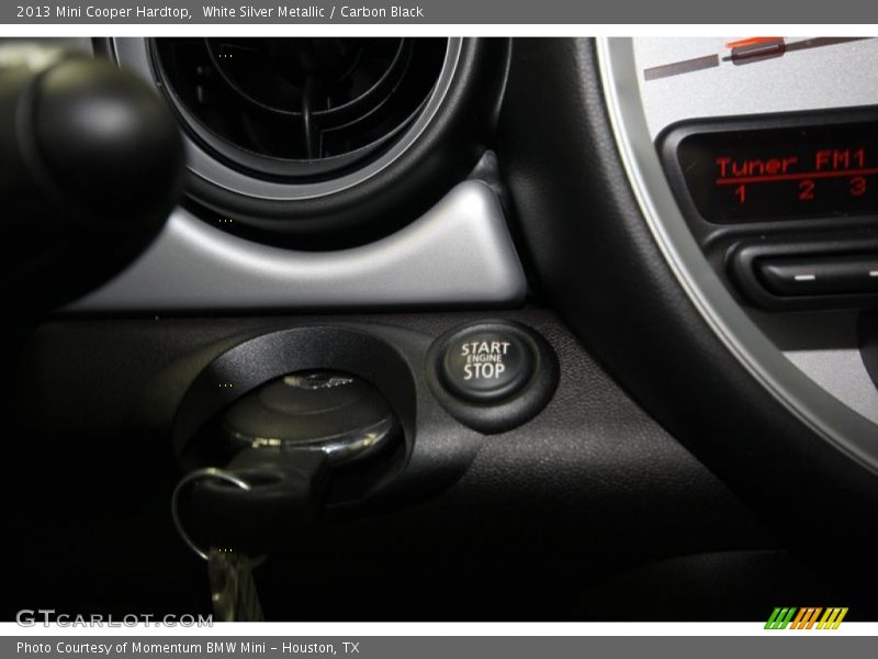 White Silver Metallic / Carbon Black 2013 Mini Cooper Hardtop