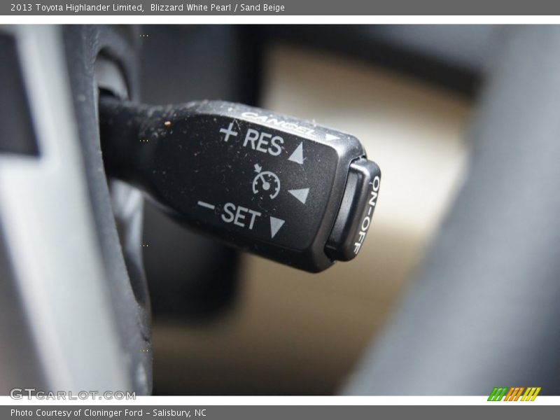 Blizzard White Pearl / Sand Beige 2013 Toyota Highlander Limited
