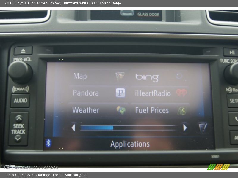 Blizzard White Pearl / Sand Beige 2013 Toyota Highlander Limited