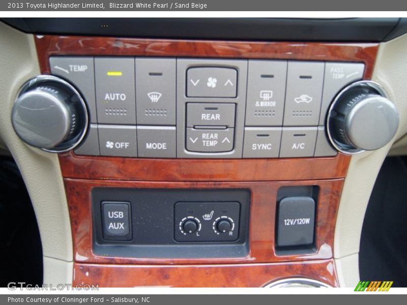 Blizzard White Pearl / Sand Beige 2013 Toyota Highlander Limited