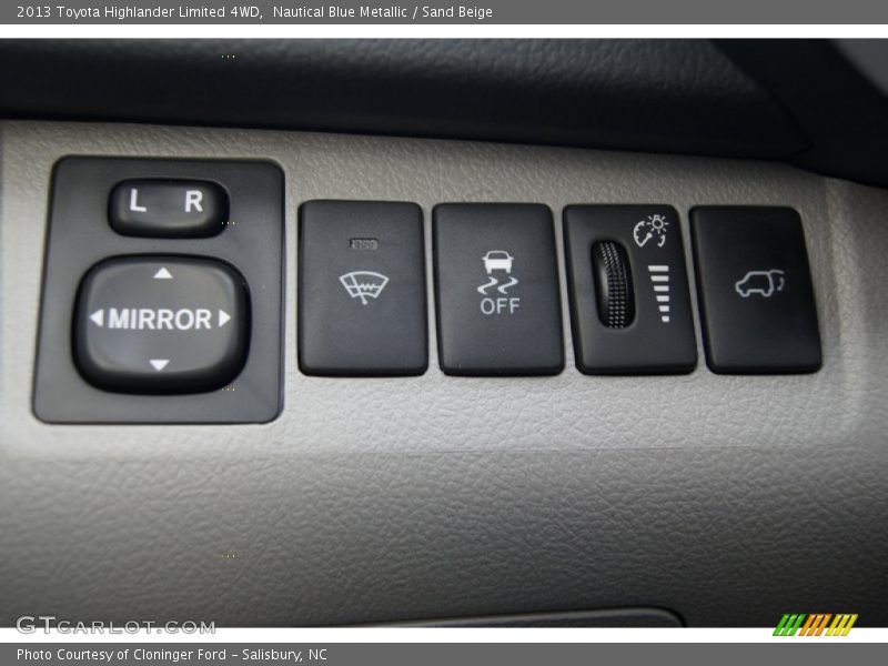 Nautical Blue Metallic / Sand Beige 2013 Toyota Highlander Limited 4WD