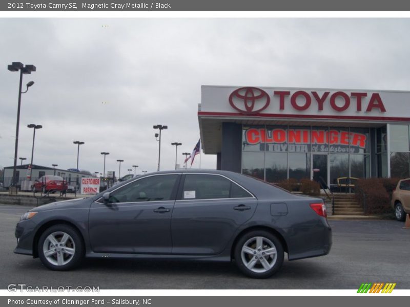 Magnetic Gray Metallic / Black 2012 Toyota Camry SE