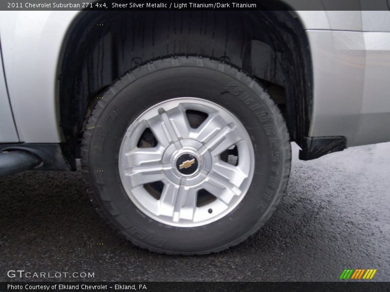 Sheer Silver Metallic / Light Titanium/Dark Titanium 2011 Chevrolet Suburban Z71 4x4