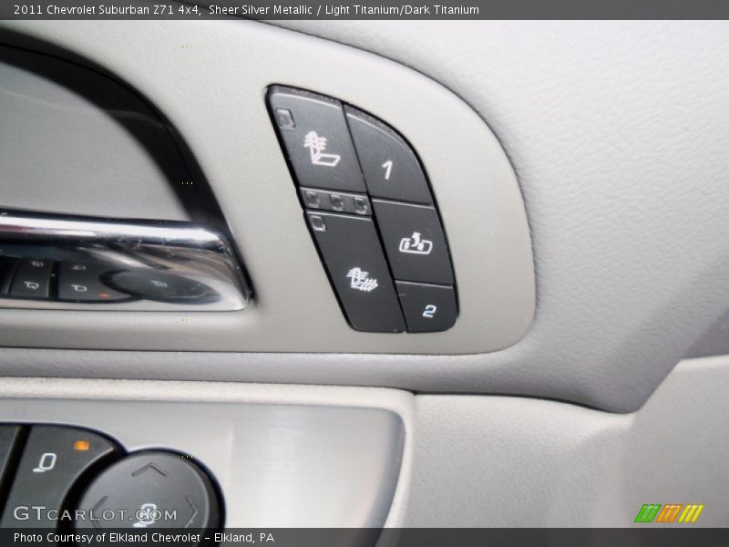 Sheer Silver Metallic / Light Titanium/Dark Titanium 2011 Chevrolet Suburban Z71 4x4