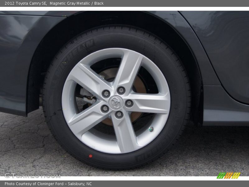 Magnetic Gray Metallic / Black 2012 Toyota Camry SE