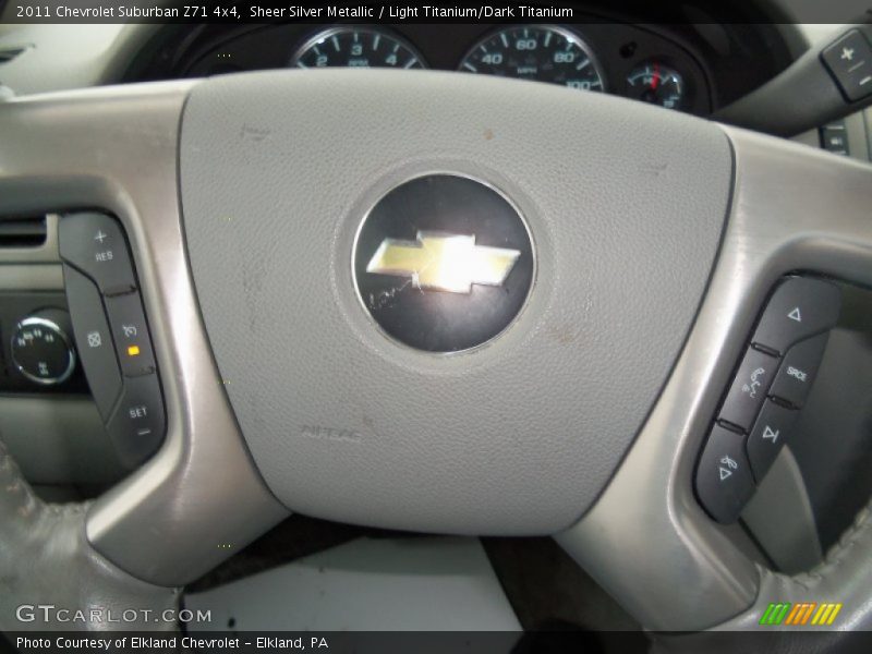 Sheer Silver Metallic / Light Titanium/Dark Titanium 2011 Chevrolet Suburban Z71 4x4