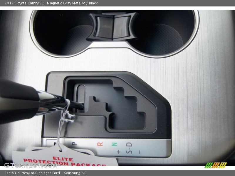 Magnetic Gray Metallic / Black 2012 Toyota Camry SE