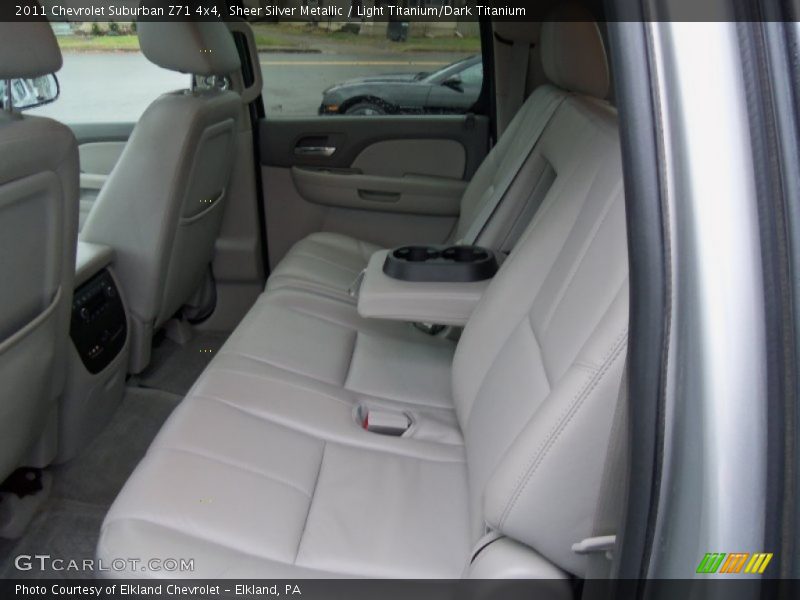 Sheer Silver Metallic / Light Titanium/Dark Titanium 2011 Chevrolet Suburban Z71 4x4