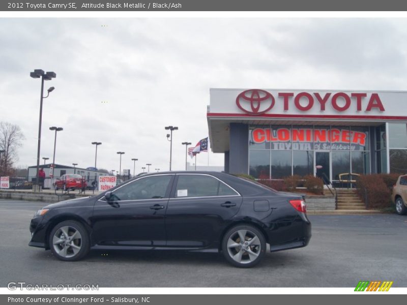 Attitude Black Metallic / Black/Ash 2012 Toyota Camry SE