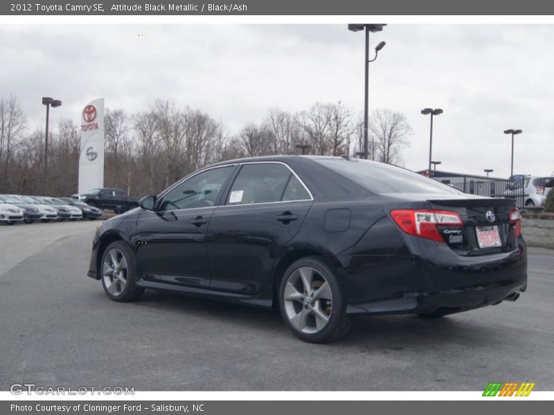 Attitude Black Metallic / Black/Ash 2012 Toyota Camry SE