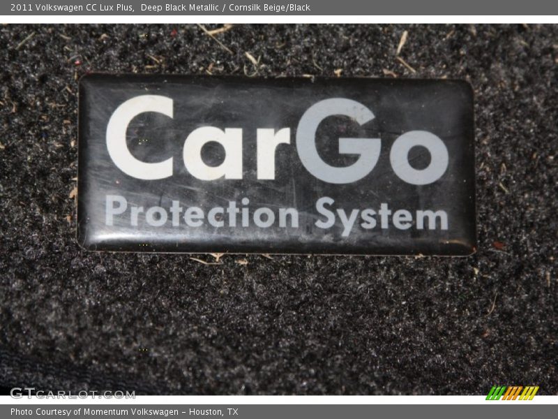 Deep Black Metallic / Cornsilk Beige/Black 2011 Volkswagen CC Lux Plus