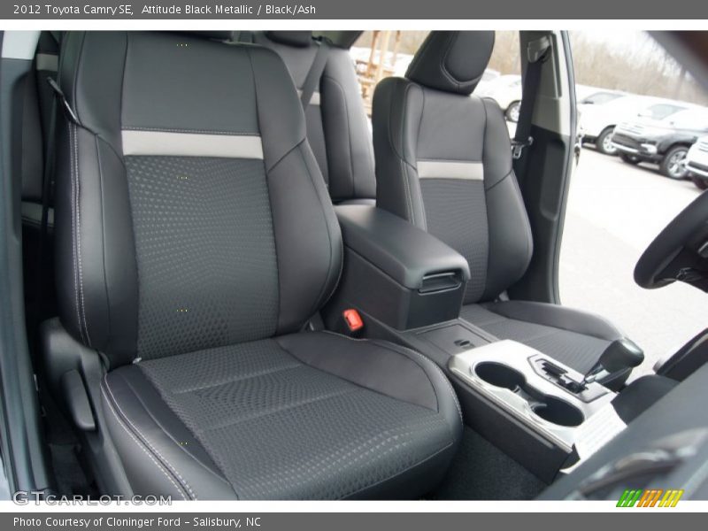 Attitude Black Metallic / Black/Ash 2012 Toyota Camry SE