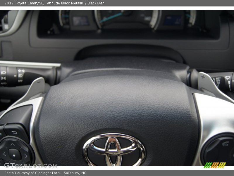 Attitude Black Metallic / Black/Ash 2012 Toyota Camry SE