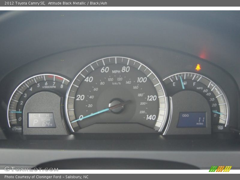 Attitude Black Metallic / Black/Ash 2012 Toyota Camry SE