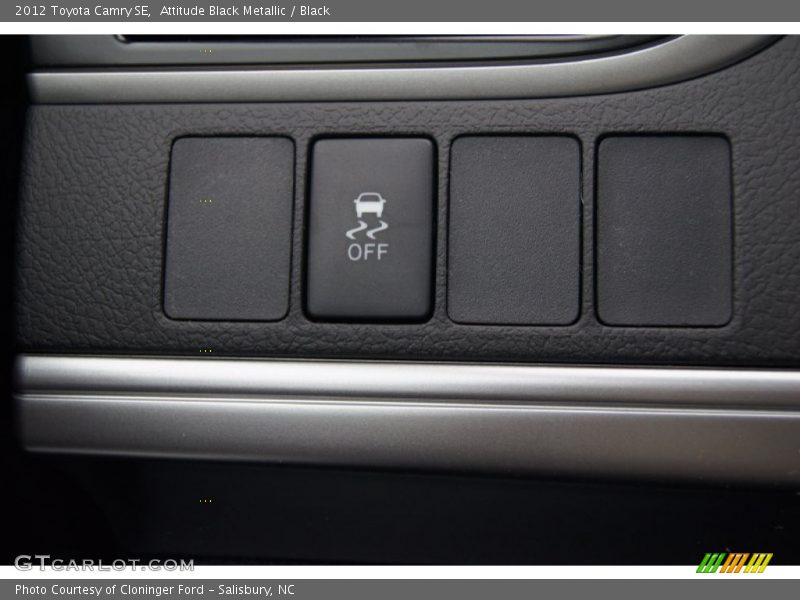 Attitude Black Metallic / Black 2012 Toyota Camry SE