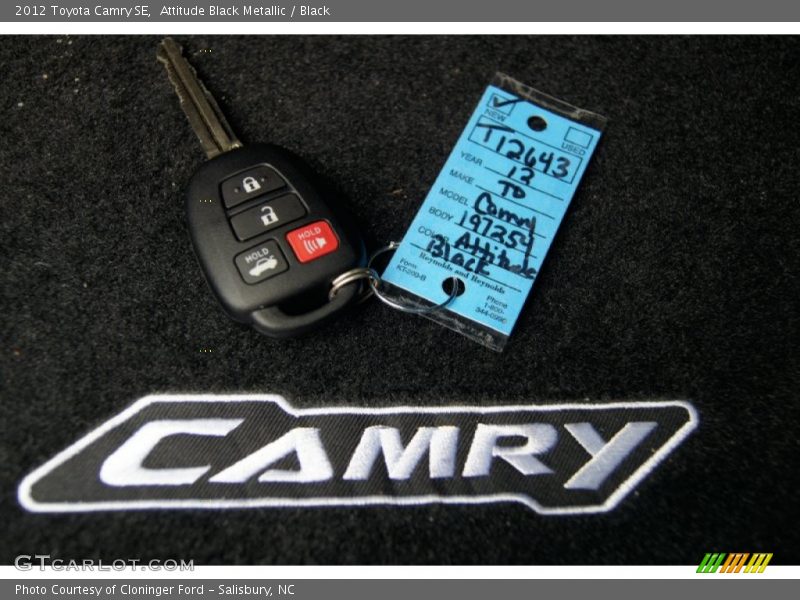 Attitude Black Metallic / Black 2012 Toyota Camry SE