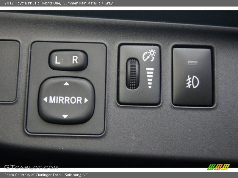Summer Rain Metallic / Gray 2012 Toyota Prius c Hybrid One