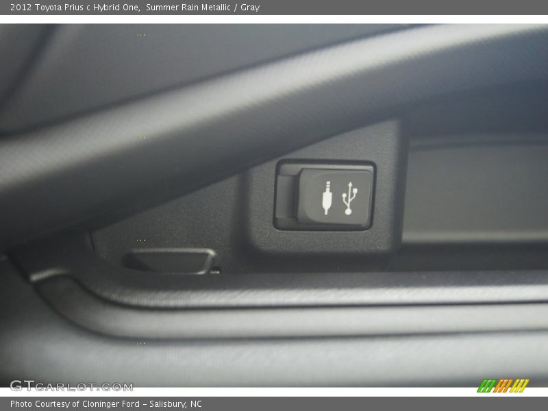 Summer Rain Metallic / Gray 2012 Toyota Prius c Hybrid One