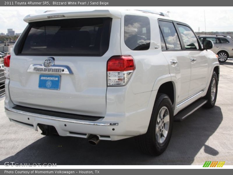 Blizzard White Pearl / Sand Beige 2011 Toyota 4Runner SR5