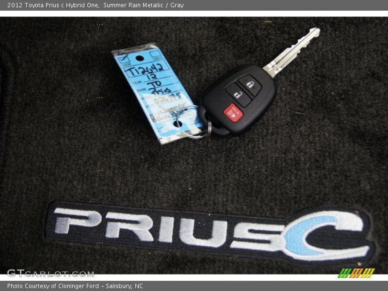 Summer Rain Metallic / Gray 2012 Toyota Prius c Hybrid One