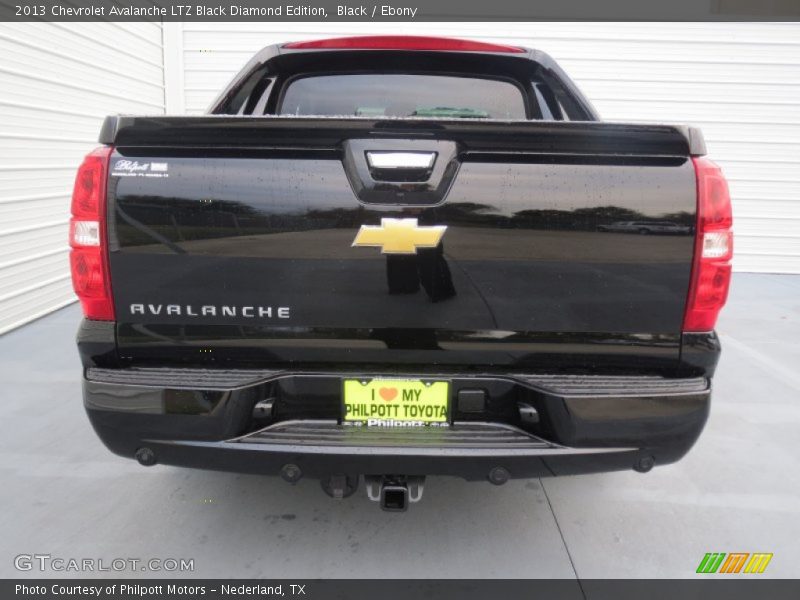 Black / Ebony 2013 Chevrolet Avalanche LTZ Black Diamond Edition