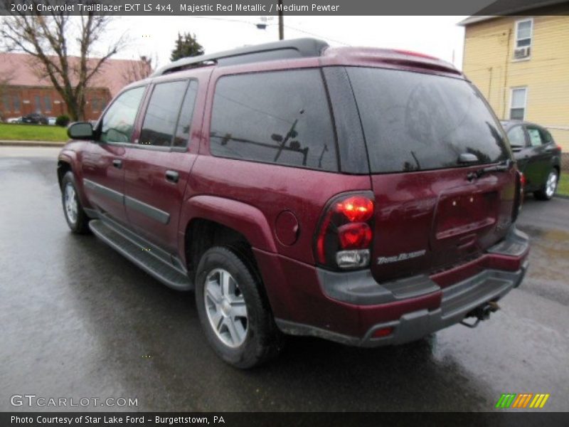Majestic Red Metallic / Medium Pewter 2004 Chevrolet TrailBlazer EXT LS 4x4