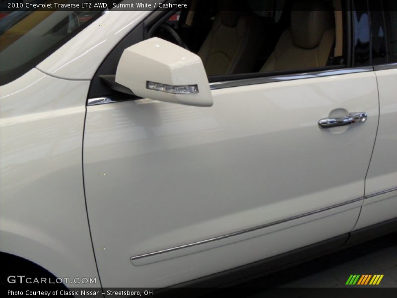 Summit White / Cashmere 2010 Chevrolet Traverse LTZ AWD