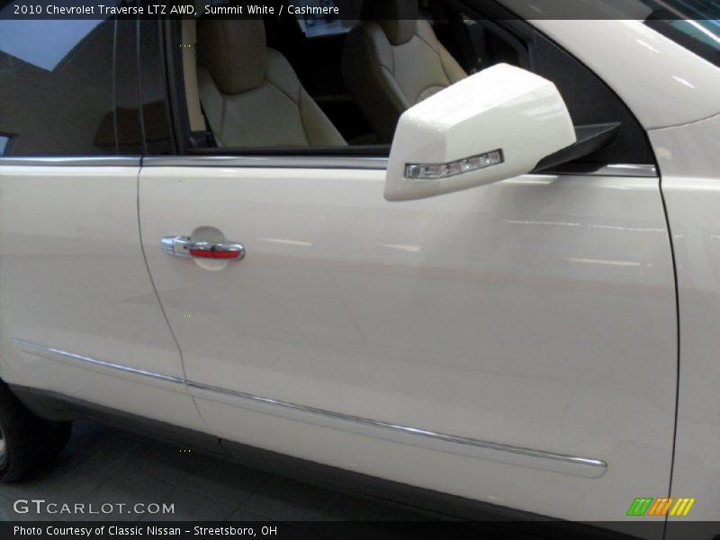 Summit White / Cashmere 2010 Chevrolet Traverse LTZ AWD